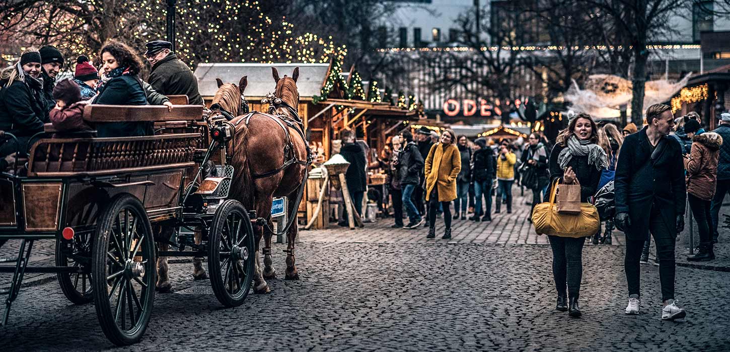 Carriage ride at the Christmas market
