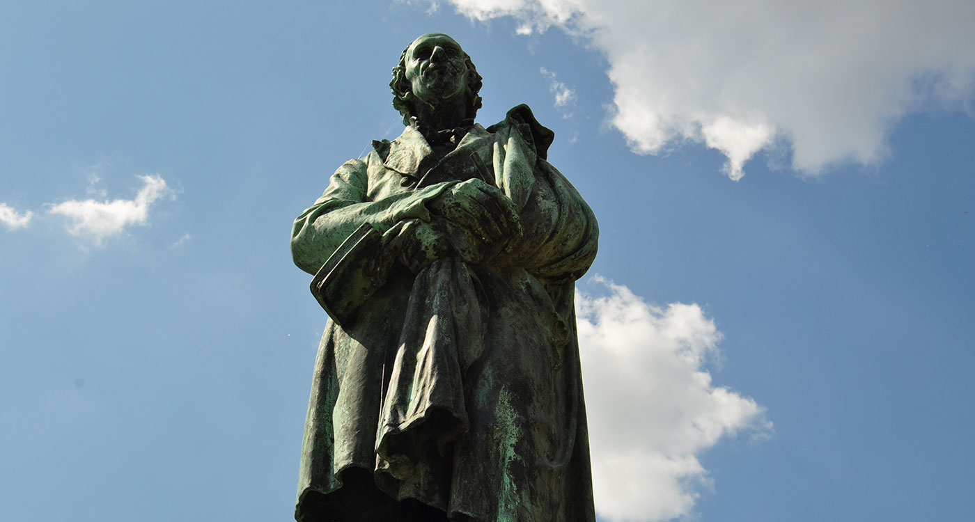 H.C. Andersen statue i Eventyrhaven