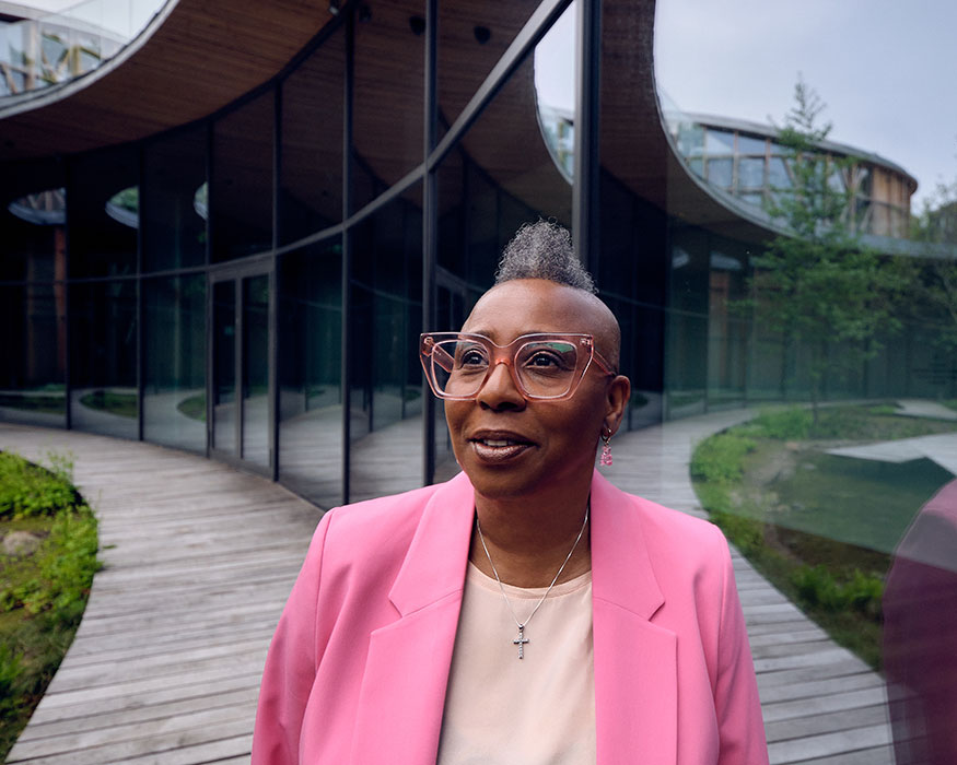 Isa Dawn foran HCA hus