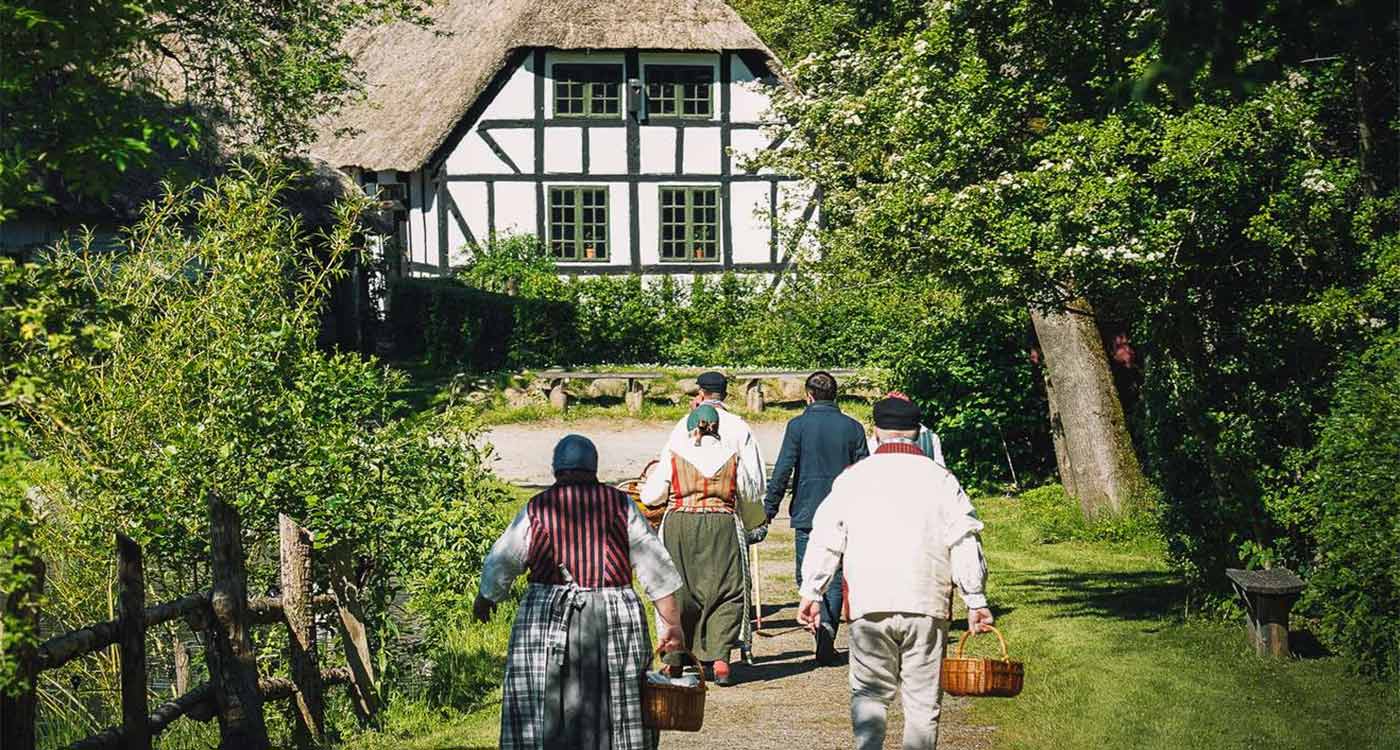 Freiwilligen im Fünen Dorf