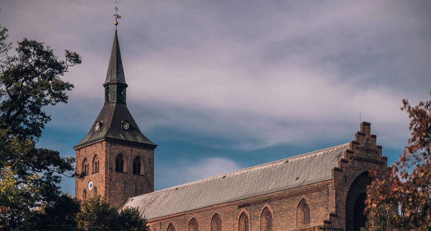 Odense Domkirke efterår