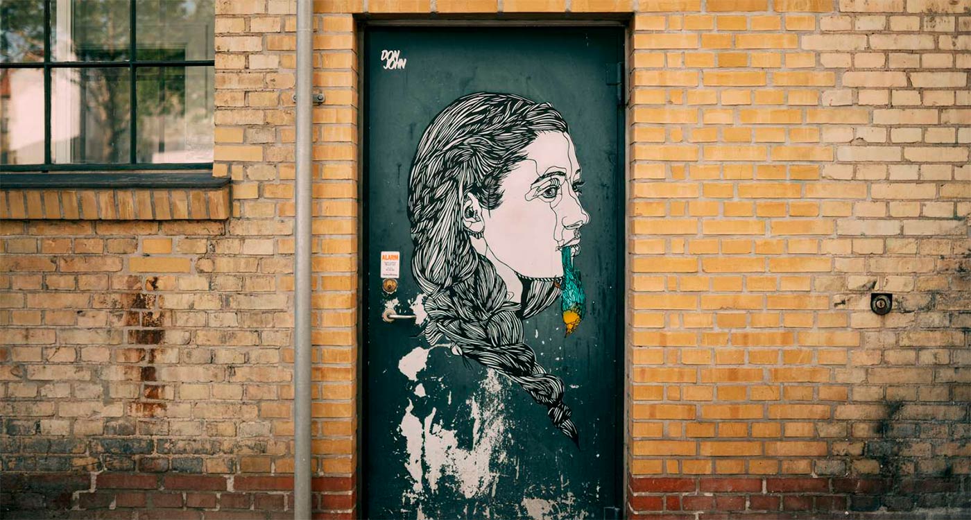 Pige med død fugl @Don John