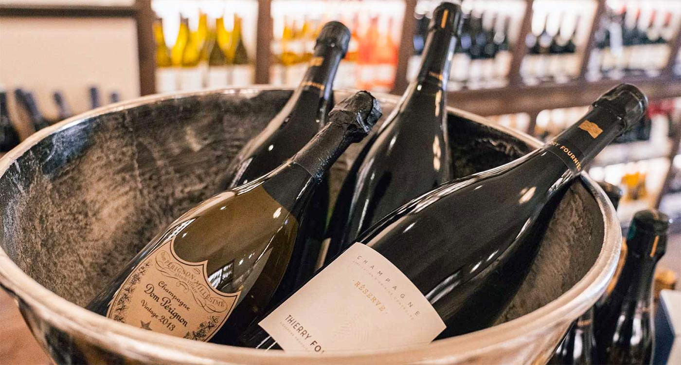 Kjær & Sommerfeldt Wine display