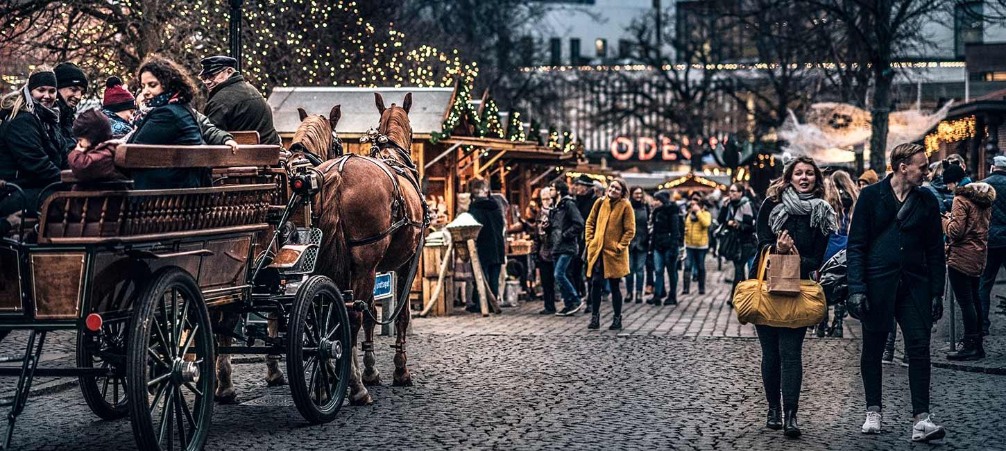 Carriage ride at the Christmas market