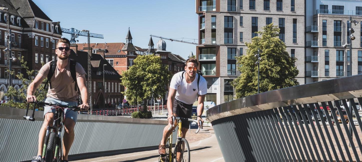 Two cyclists on the City Bridge
