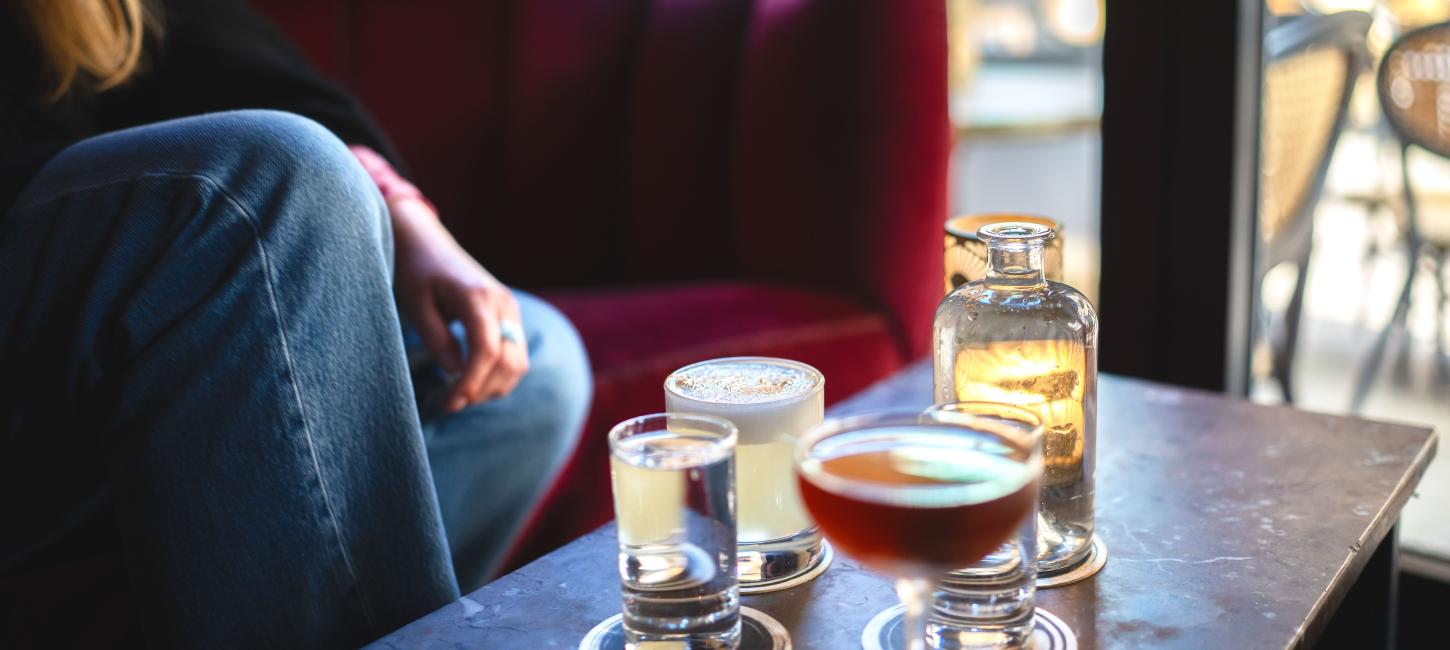 Cocktails på Bar Visit