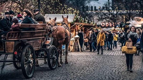 Carriage ride at the Christmas market